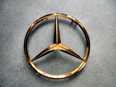 Mercedesstj�rna